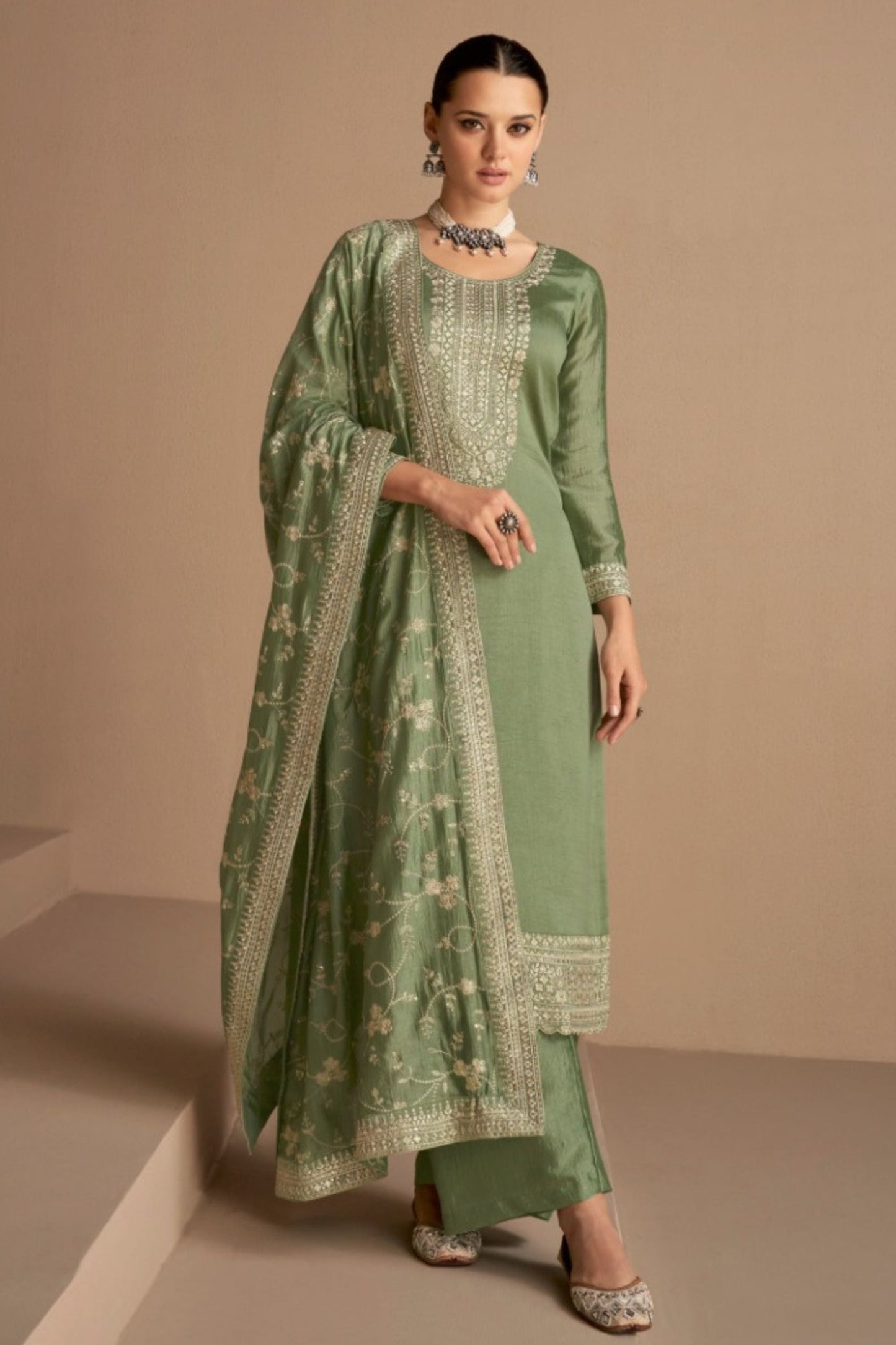 Green Chinon Silk salwar Suit - Thread Embroidery Work